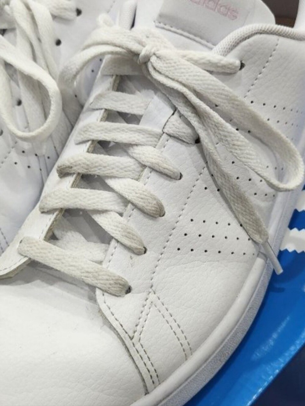 Adidas Womens Oiginal Sneakers - Picture 7 of 11